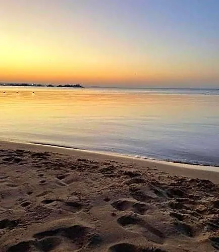 Al Mashrabiya 2 Bed Otel